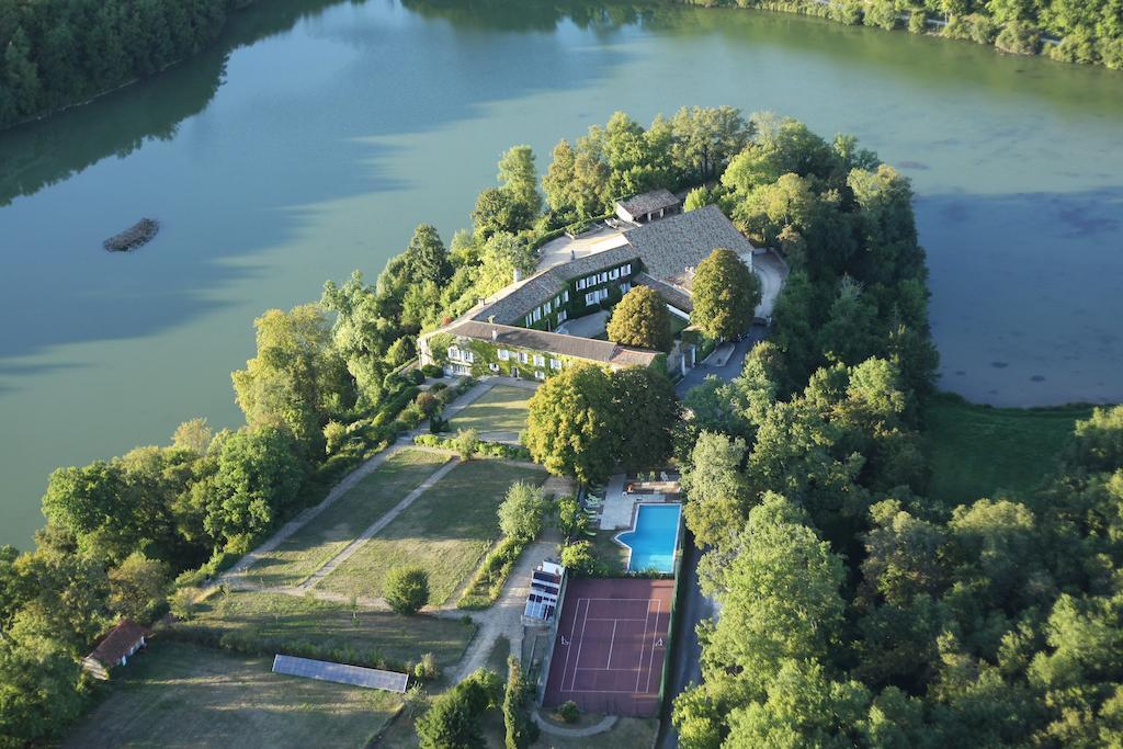 Logis Hotels Domaine Du Chatelard Dirac Экстерьер фото
